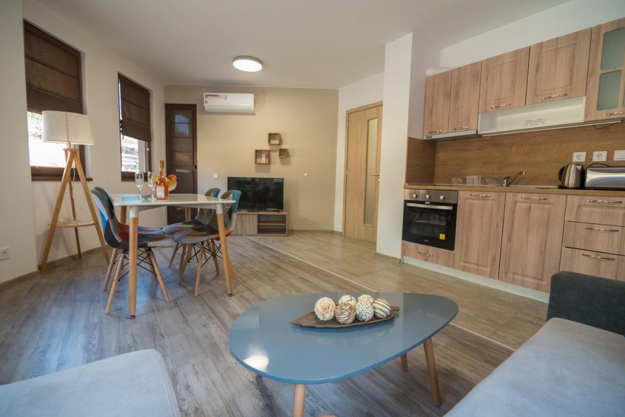 Tarnovgrad Apartments - Free Parking Veliko Tarnovo Kültér fotó