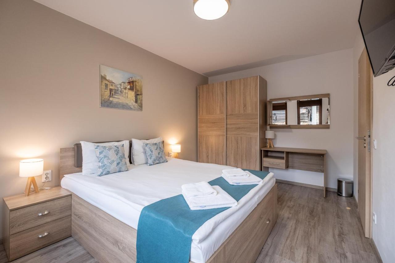 Tarnovgrad Apartments - Free Parking Veliko Tarnovo Kültér fotó