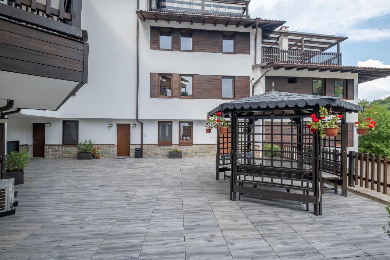 Tarnovgrad Apartments - Free Parking Veliko Tarnovo Kültér fotó