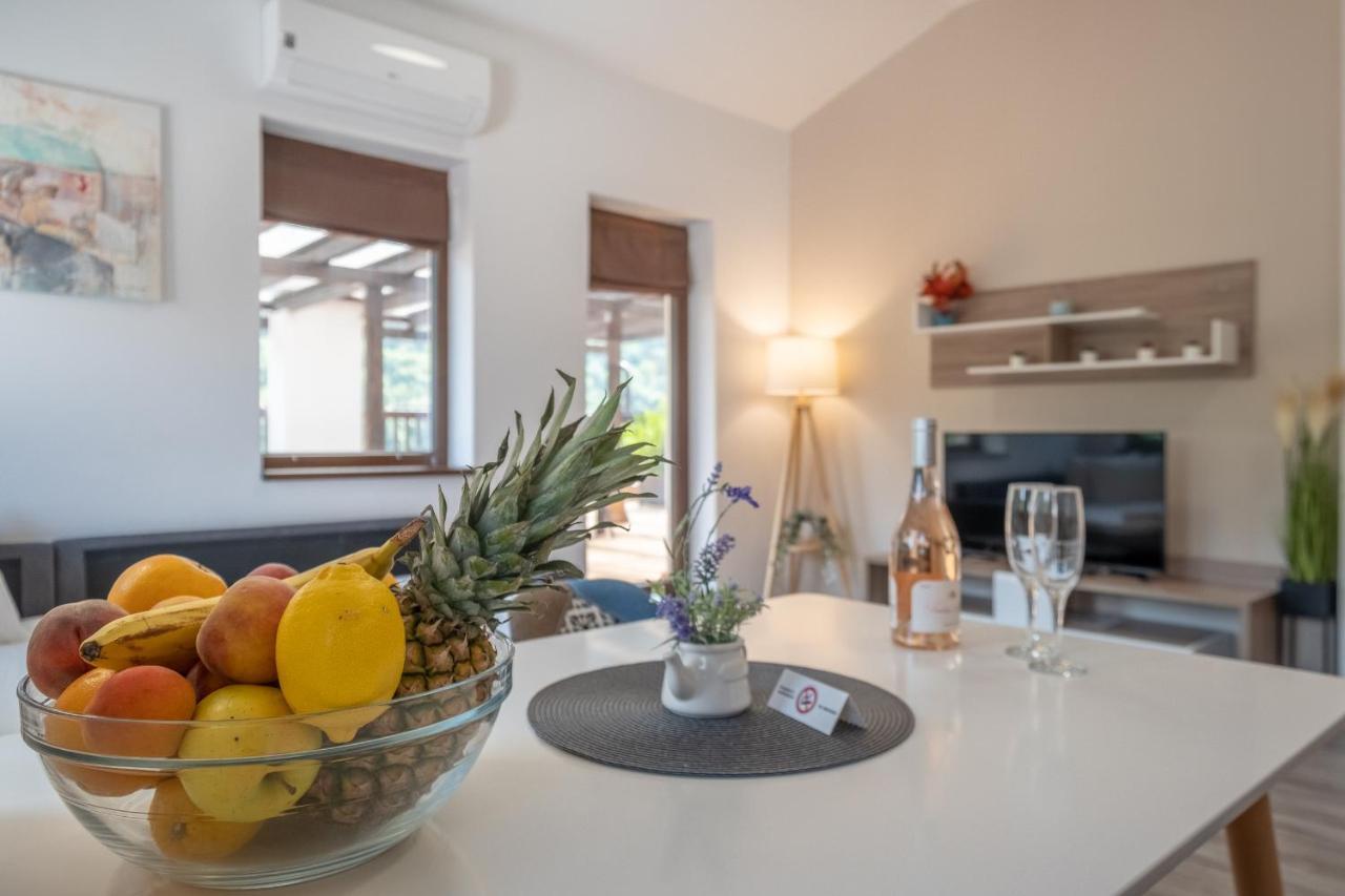 Tarnovgrad Apartments - Free Parking Veliko Tarnovo Kültér fotó