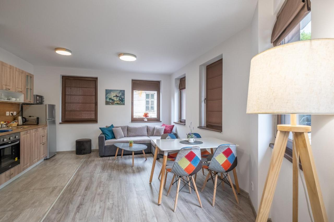 Tarnovgrad Apartments - Free Parking Veliko Tarnovo Kültér fotó