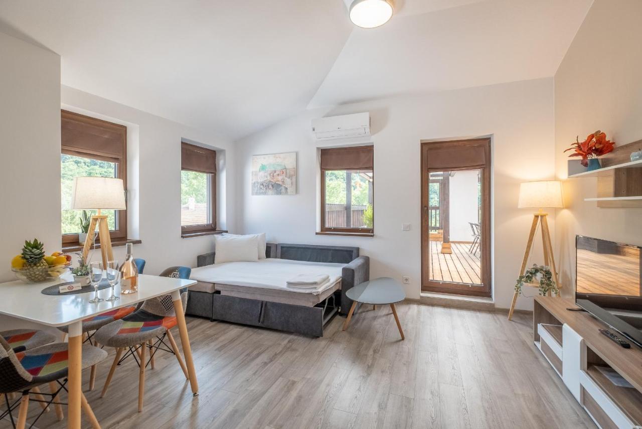 Tarnovgrad Apartments - Free Parking Veliko Tarnovo Kültér fotó